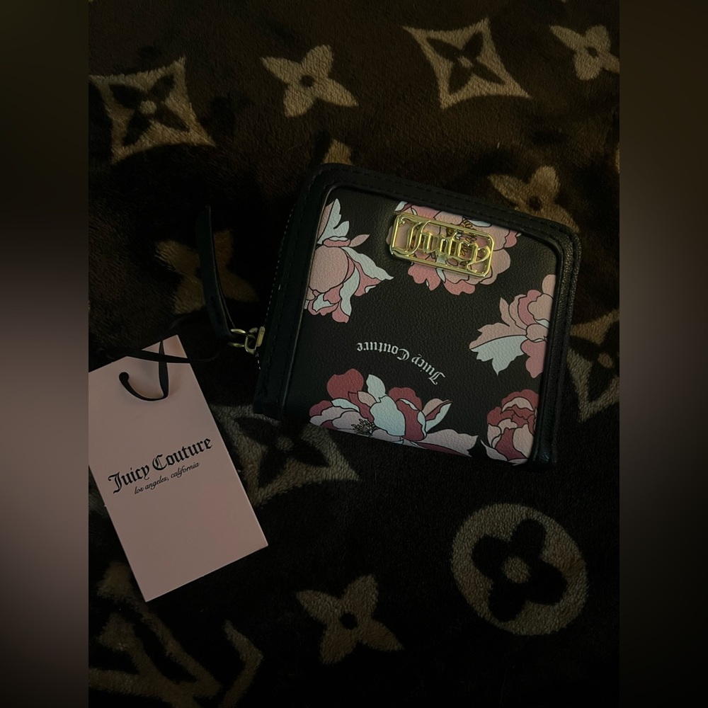 Juicy couture wallet